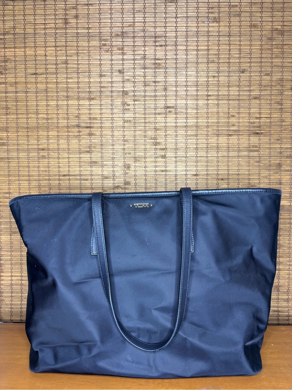 TUMI Voyageur Q Nylon Black Tote Bag Travel  Everyday Carry All